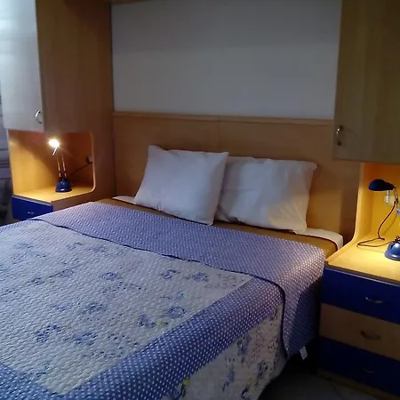 Giulia Tatil Evi *